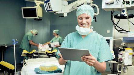 Digitale Kur. Intelligente Computerprogramme verändern Prävention, Diagnose und Therapie von Krankheiten. Die Politik in Deutschland will jetzt neue Rahmenbedingungen für die Nutzung dieser Daten schaffen.