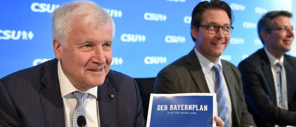 Abgrenzungsritual. CSU-Chef Horst Seehofer mit seinem Bayernplan.