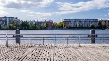Wohnen am Wasser. Der Spandauer See lädt zum Verweilen ein.