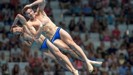 Patrick Hausding (vorne) und Sascha Klein aus Deutschland in Aktion. Sie gewinnen die Bronzemedaille.