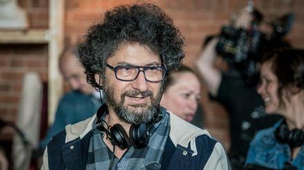 Die Liebe zum Leben bewahren. Regisseur Radu Mihăileanu, geboren 1958 in Bukarest, verwebt in seinem neuen Film die Lebensgeschichte seines Vaters mit dem Bestseller "Geschichte der Liebe" von Nicole Krauss.