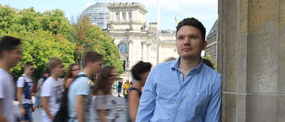 Im Zweifel. Oliver Wolschke ist sich nicht sicher, ob es einen Gott gibt. Die Frage habe für ihn gerade wenig Bedeutung, sagt er. Wichtiger sei, das Leben mit seiner Familie zu genießen.