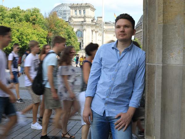 Im Zweifel. Oliver Wolschke ist sich nicht sicher, ob es einen Gott gibt. Die Frage habe für ihn gerade wenig Bedeutung, sagt er. Wichtiger sei, das Leben mit seiner Familie zu genießen.