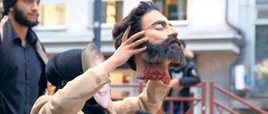 Aktion „Hinrichtung“. Hassan und seine Unterstützer wollen auf die Brutalität des radikalen Islam aufmerksam machen.