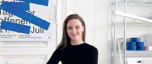 Klare Kante. Lena Drießen hat das diesjährige Rundgangsmotiv entworfen. Die 26-Jährige liebt es, wenn sich eine Idee in unterschiedlichen Medien fortsetzt.