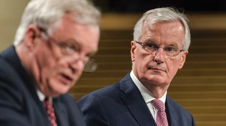 Der britische Brexit-Minister David Davis (links) und EU-Chefunterhändler Michel Barnier. 