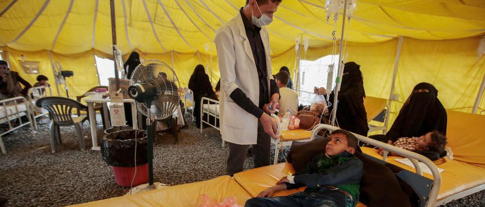 Nothilfe. Ein jemenitischer Junge mit Verdacht auf Cholera wird behandelt.