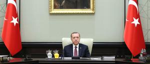 Fängt der türkische Präsident Recep Tayyip Erdogan gerade einen Feldzug gegen die Menschenrechte im Allgemeinen an? 