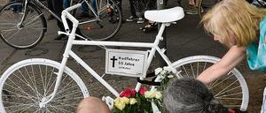 Mahnwache für den in Neukölln getöteten Fahrradfahrer