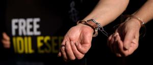 Die Verhaftungen gegen die Aktivisten des Menschenrechts-Workshop in der Türkei halten an. 