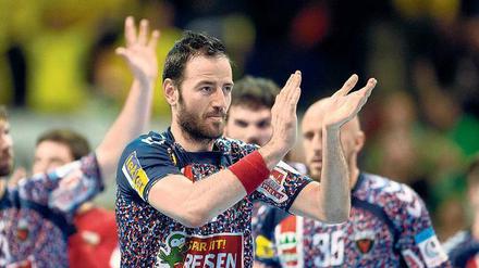 Spaßvogel mit ernsten Absichten. Iker Romero war zu Spielerzeiten als Stimmungskanone beliebt, konnte aber auch den Finger in die Wunde legen, wenn es drauf ankam. Als Trainer möchte er junge Talente fördern und ihnen mit seiner Erfahrung von 200 Länderspielen bei der Entwicklung helfen.