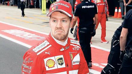 Sebastian Vettel musste in Silverstone einen Reifenplatzer verdauen. Lange Gesichter könnte es bei RTL geben, wenn die ARD sich die Formel-1-Rechte schnappt.