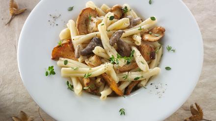 Casarecce-Nudeln mit Pilzen. Für das Gericht kann man auch Pfifferlinge nehmen.