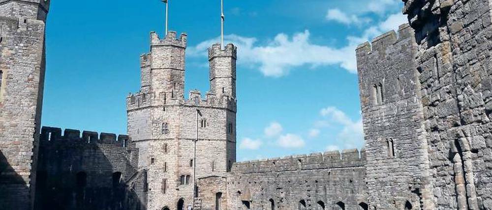 Mittelalterlich. In Caernarfon wurde Charles zum Prince of Wales gekrönt.