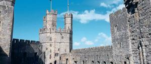 Mittelalterlich. In Caernarfon wurde Charles zum Prince of Wales gekrönt. 