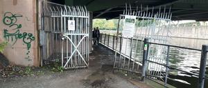 Besonders einladend wirkt der Spreeradweg unter der Schlossbrücke. 