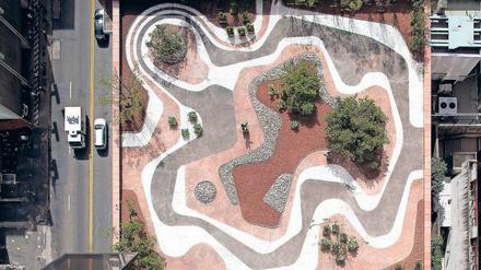 Wie gemalt. Blick auf den ornamentalen Dachgarten der Banco Safra in São Paulo, gestaltet von Roberto Burle Marx.
