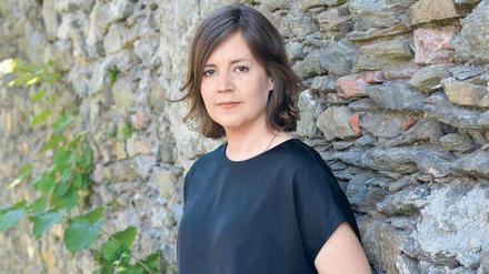 Kein Erbarmen mit dem Helden. Julia Wolf, 1980 im hessischen Groß-Gerau geboren, lebt in Berlin.