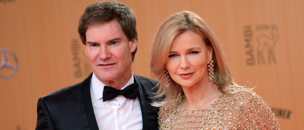 Carsten Maschmeyer, im Bild mit Ehefrau Veronica Ferres, bekommt zusätzlich zu seiner Tätigkeit in der Vox-Show "Höhle der Löwen" eine eigene Gründershow bei Sat1. 