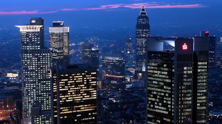 Wie hoch der Schaden ist, kann man nur schätzen. Er könnte maximal bei 80 Milliarden Euro liegen.