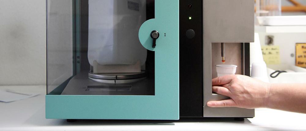 Ein Gerät zur Ausgabe von Methadon.