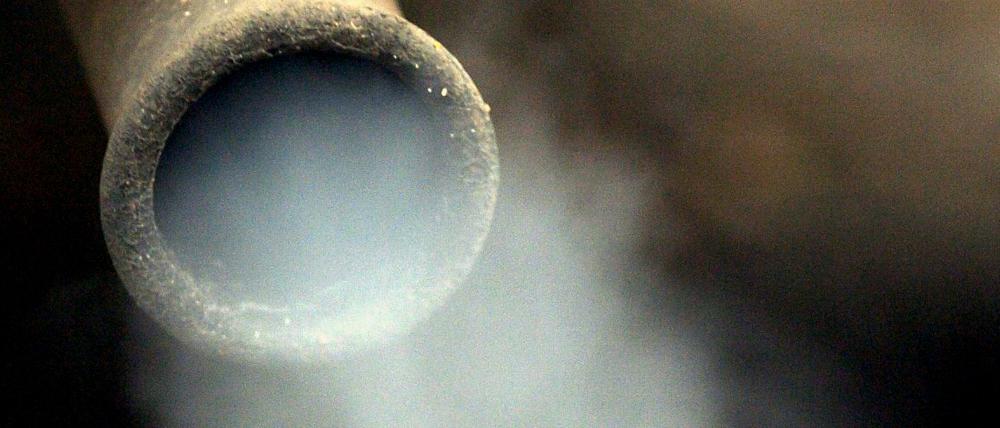 Stickoxide aus dem Auspuff gelten insbesondere für Stadtbewohner als erhebliche Gesundheitsgefahr. 