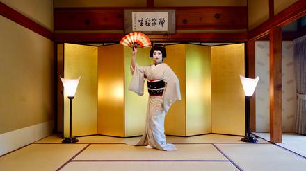 Den Traum, Geisha zu werden, haben heutzutage nur noch wenige Frauen in Japan. Das liegt auch an der harten Ausbildung. Fukuhiro hat sie auf sich genommen.