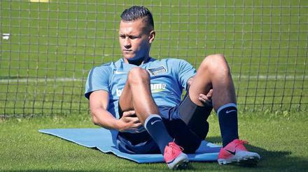 Nicht am Ball. Davie Selke kam angeschlagen von der U-21-EM nach Berlin, nun hat sich der Neuzugang erneut verletzt. 