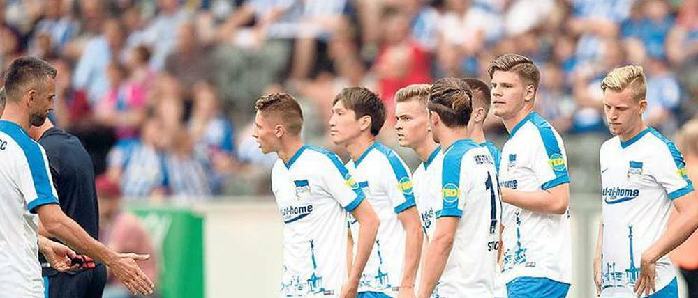 Spielertausch. Hertha BSC hatte in den vergangenen Jahren nicht immer Glück mit dem körperlichen Zustand der Neuerwerbungen.