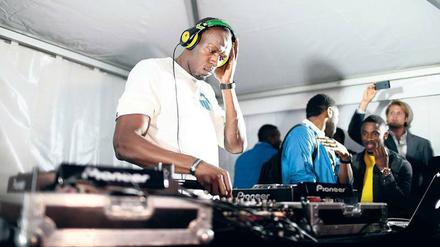 Bolt liebt die Partys und die Musik.
