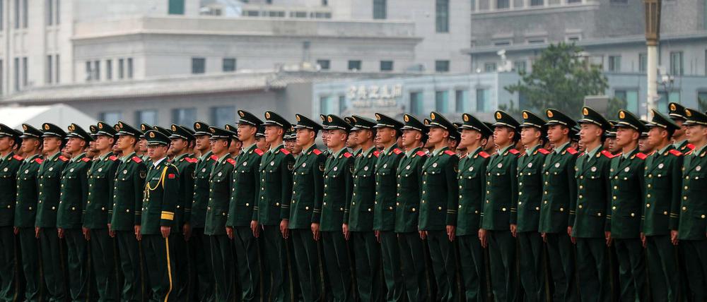 Militärparade in Peking zum 90. Geburtstag der Armee.