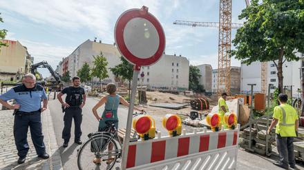 Nichts geht mehr. Eineinhalb Jahre ist hier kein Durchkommen. Im Hintergrund entsteht das Luxus-Carré "Sama-Riga".