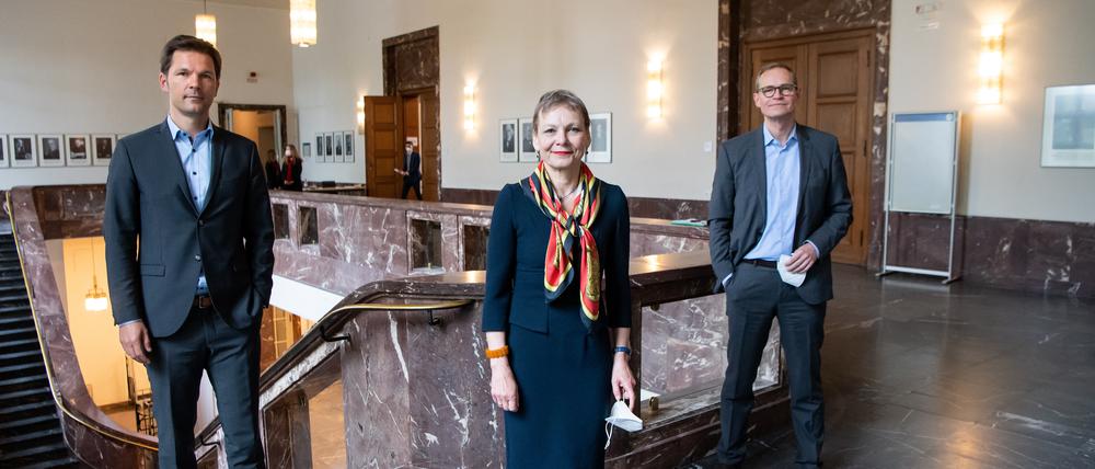 Steffen Krach, Sabine Kunst und Michael Müller (von links nach rechts),