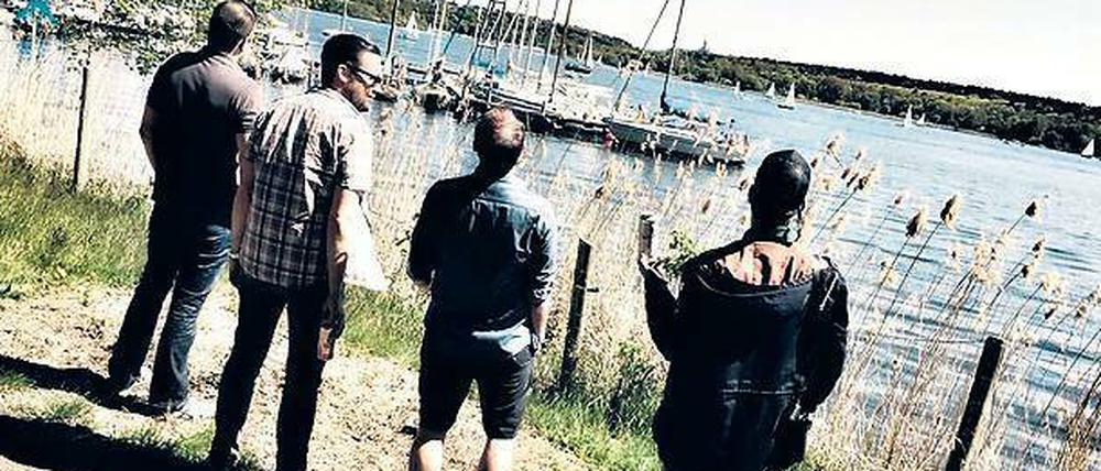 Ach, herrlich. Wer von der Heerstraße die Havel runterläuft - wie hier an der Scharfen Lanke - , kann wunderschöne Orte entdecken. Aber nicht mehr alle.