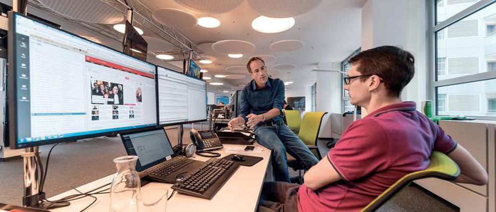 Noch gibt es freie Plätze im Newsroom von T-Online. Erst 53 der bis zu 70 Stellen des Online-Portals, das seinen Sitz nach Berlin verlegt hat, sind derzeit besetzt. 