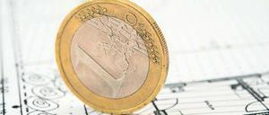 Mit den Kosten für das Grundstück und den Bau des Hauses allein ist es meist nicht getan.