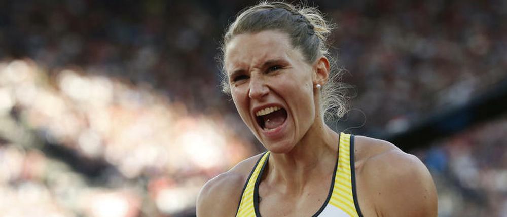 Freude bei Carolin Schäfer. Die Siebenkämpferin holte die erste deutsche Medaille bei der Leichtathletik-WM.