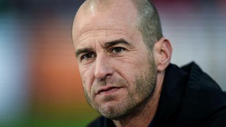 Der Ex-Fußballer Mehmet Scholl seinen eigenen Kopf und seine eigenen Meinungen.