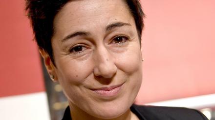 Dunja Hayali fetzt sich auf Facebook mit User Emre über die Türkei.