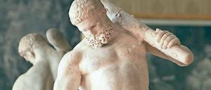 Intim. Statuette des trunkenen Herakles. 