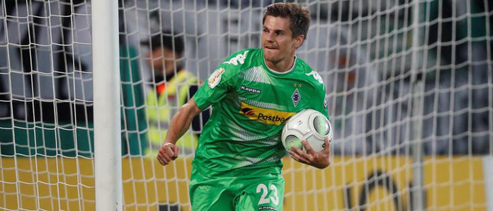Jonas Hofmann wurde spät eingewechselt und leitete noch später die Wende für Gladbach in Essen ein.