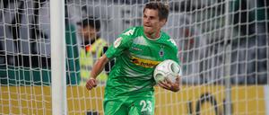Jonas Hofmann wurde spät eingewechselt und leitete noch später die Wende für Gladbach in Essen ein.