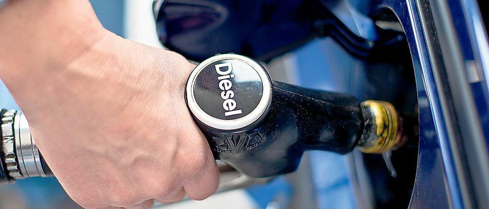 Kostet eine Tankfüllung bald mehr?