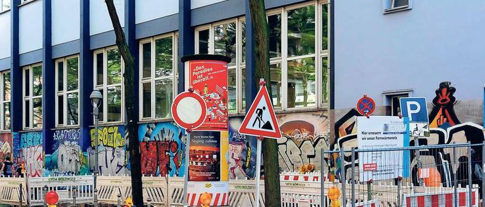 Alles neu. Am Kreuzberger Hermann-Hesse-Gymnasium begannen schon 2017 die Bauarbeiten.