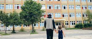 Flüchtlinge aus Syrien in einer Unterkunft in Berlin-Hellersdorf. 