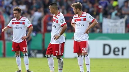 Erstes Pflichtspiel, erste Niederlage. Der HSV macht fußballerisch wenig Spaß.