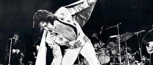 An diesem Mittwoch vor 40 Jahren starb Elvis Presley an Herzversagen. Bis heute bleibt er der King of Rock ’n’ Roll.