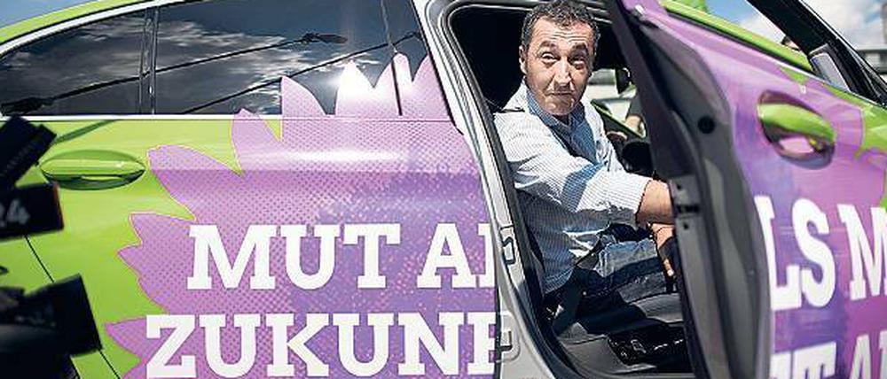 Ziel unklar. Cem Özdemir ist in den Wahlkampf gestartet. Foto: Stefan Boness/Imago/IPON