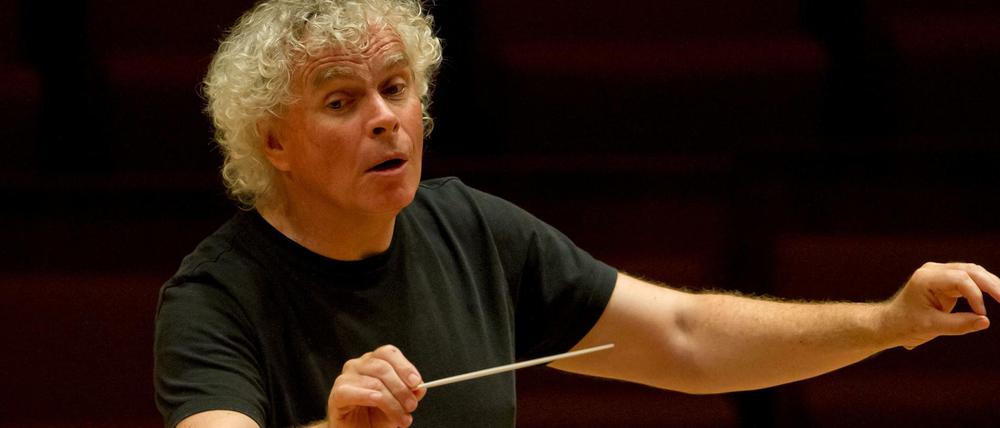 Der Sir kehrt zurück nach Großbritannien. Simon Rattle übernimmt im September die Leitung des London Symphony Orchestra.
