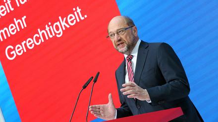 Der Kanzlerkandidat der SPD, Martin Schulz, bei seinem Statement im Willy-Brandt Haus. 